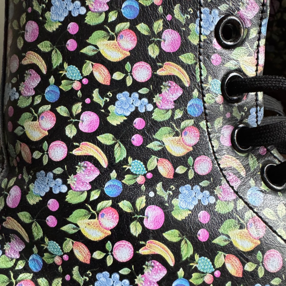 Dr. Martens Original Fruit Pattern Boots (Vintage/Rare) - Women’s Size 7 - Picture 2 of 6